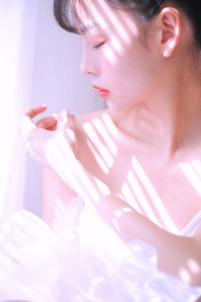 一卡二卡在线观看